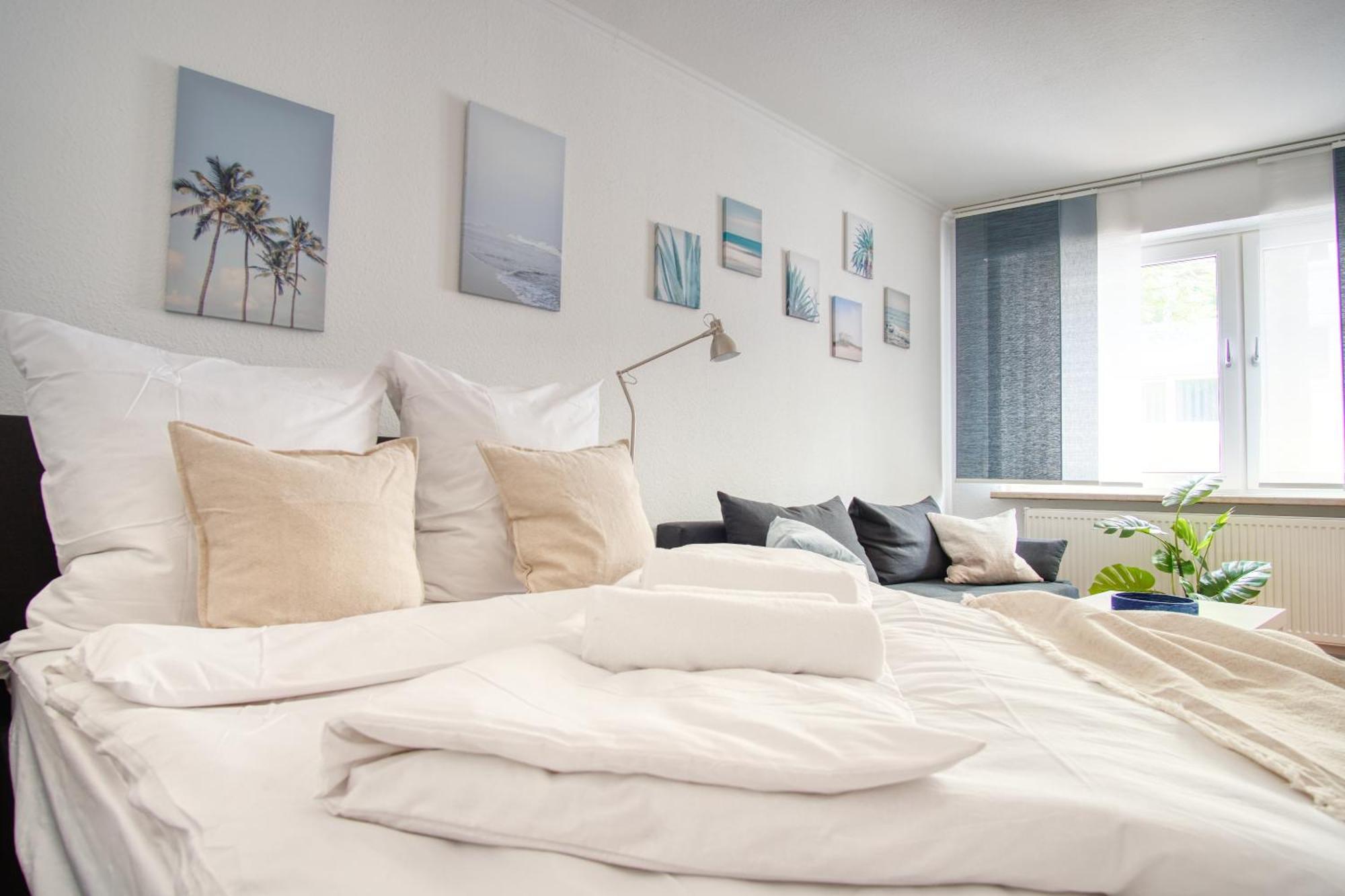 Homefy Sleep & Relax Apartment - Free Parking - Top Location Есен Екстериор снимка